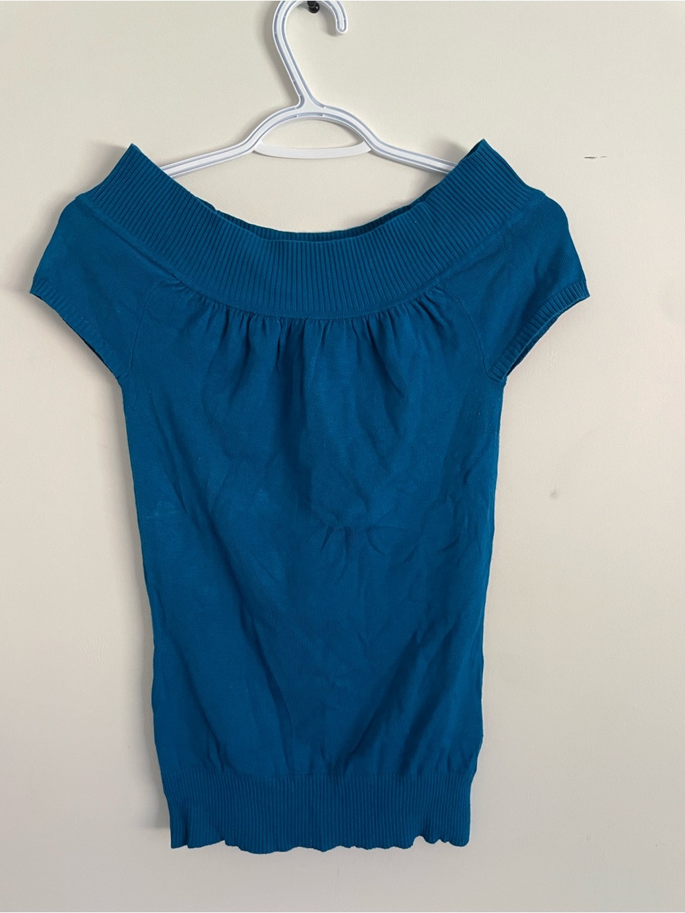 Dynamite Teal Off-Shoulder Stretch Knit Crop